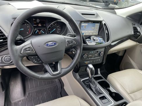 Used 2018 Ford Escape Titanium AWD/4WD image 10
