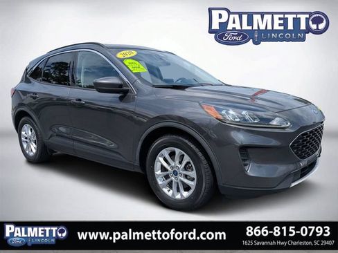 Used 2020 Ford Escape SE FWD image 1