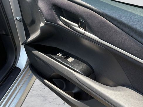 Used 2025 Toyota Camry LE FWD image 28