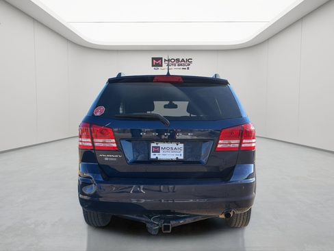Used 2020 Dodge Journey SE w/ SE Popular Equipment Group image 6