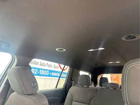 Used 2024 Chevrolet Traverse LT w/ Trailering Package AWD/4WD image 27