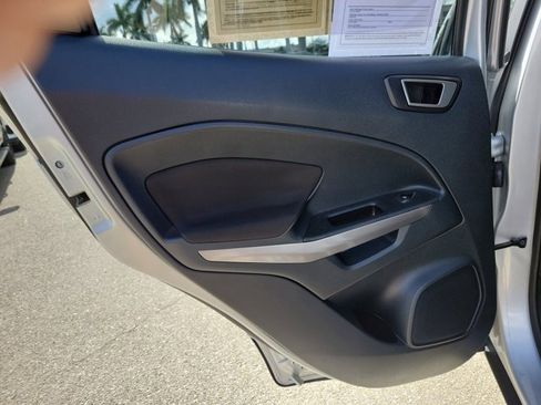 Used 2021 Ford EcoSport SE image 14