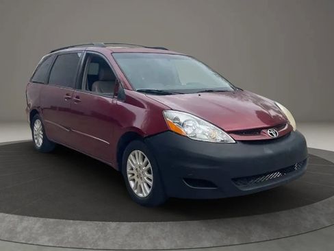 Used 2007 Toyota Sienna XLE image 3