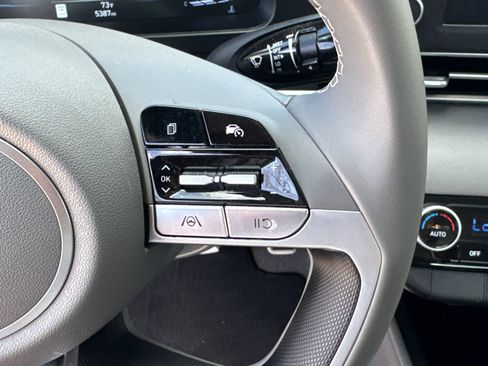 Used 2025 Hyundai Elantra Sport FWD image 26