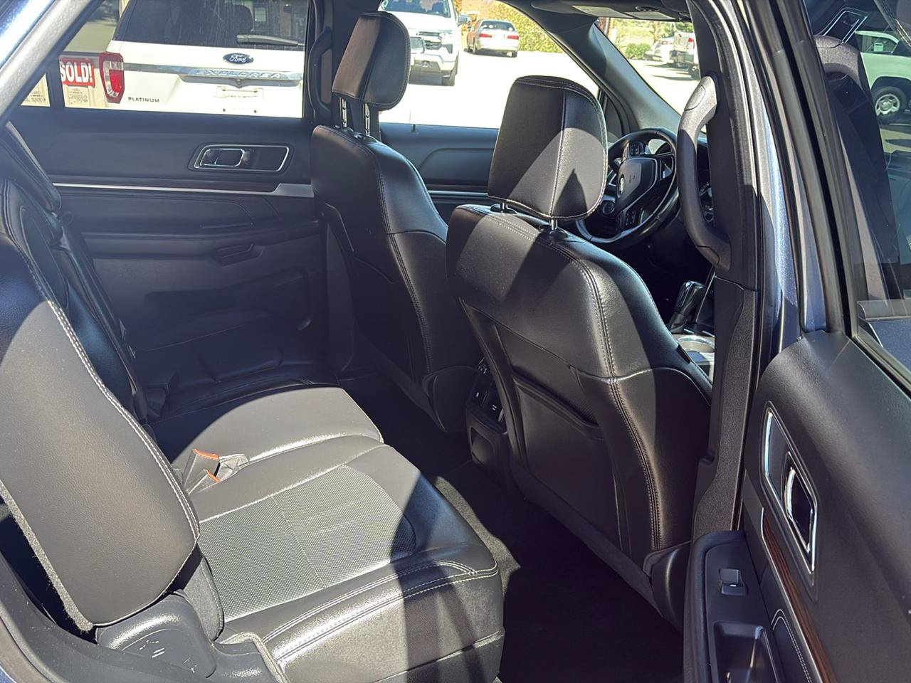 Used 2018 Ford Explorer Limited AWD/4WD image 13
