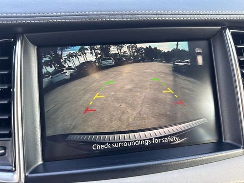 Used 2023 INFINITI QX50 Luxe FWD image 17