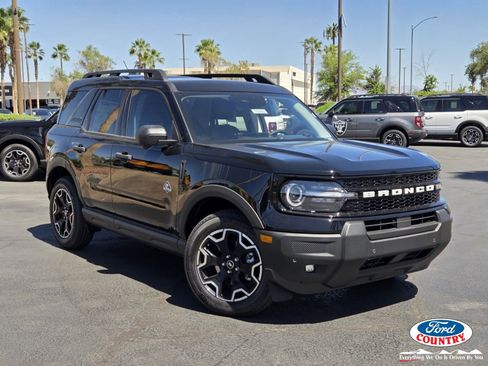 New 2026 Ford Bronco Sport Outer Banks w/ Outer Banks Tech Package+ AWD/4WD image 1
