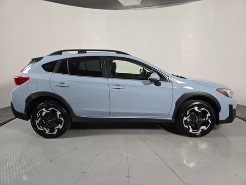 Used 2021 Subaru Crosstrek 2.5i Limited w/ Moonroof Package 1 AWD/4WD image 3