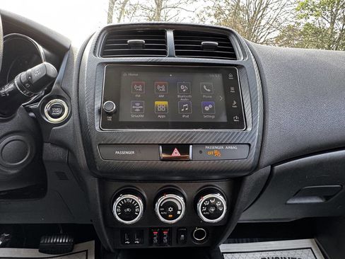 Used 2018 Mitsubishi Outlander Sport SE image 16