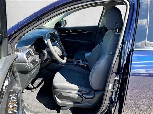 Used 2020 Kia Sorento LX FWD image 24