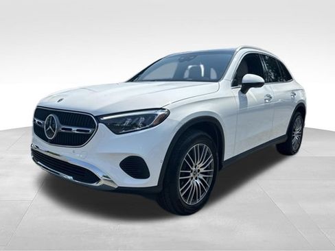 Used 2026 Mercedes-Benz GLC 300 4MATIC image 1