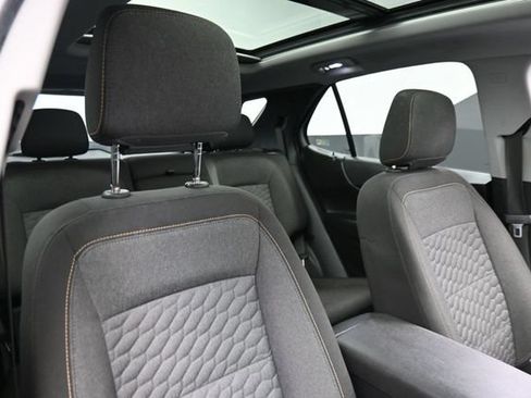 Used 2019 Chevrolet Equinox LT FWD image 27