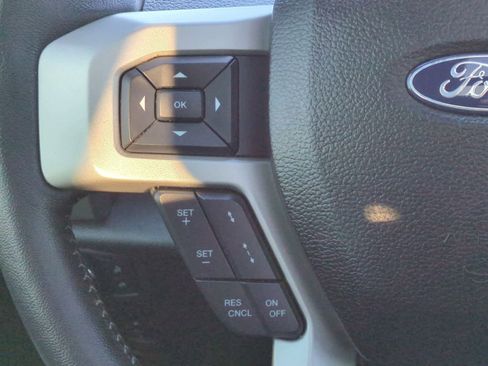 Used 2021 Ford F250 Lariat image 25