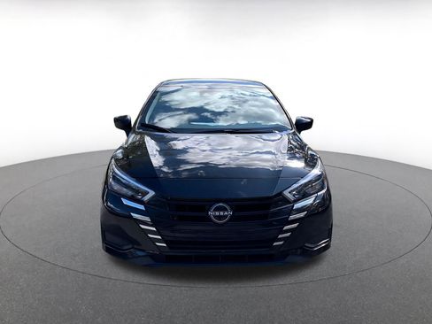 Used 2025 Nissan Versa SV image 2