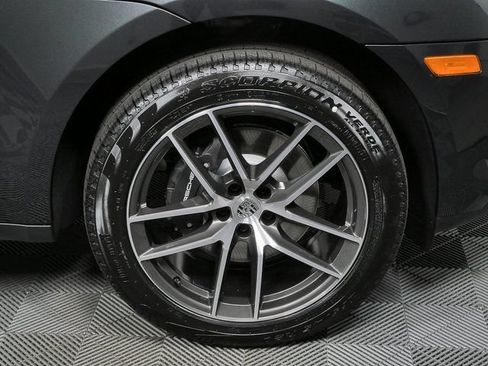 Certified 2026 Porsche Macan AWD/4WD image 37