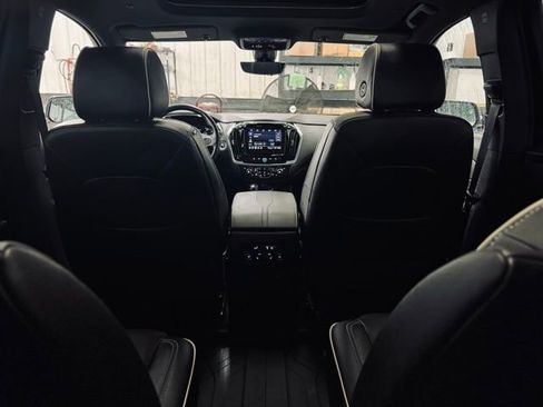 Used 2022 Chevrolet Traverse Premier w/ LPO, Floor Liner Package image 25