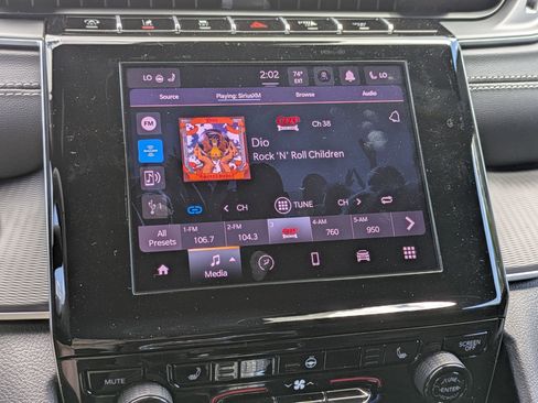 New 2025 Jeep Grand Cherokee Laredo X w/ Luxury Tech Group I image 18