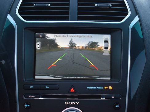 Used 2016 Ford Explorer Sport w/ Equipment Group 401A AWD/4WD image 26