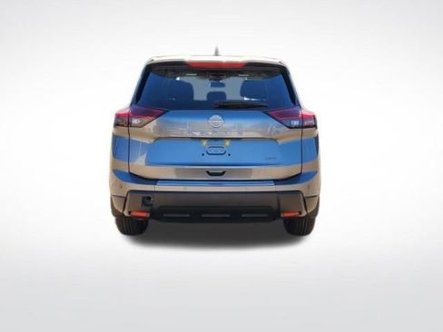 New 2026 Nissan Rogue SV image 4