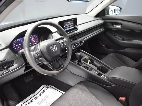 Used 2025 Honda Accord LX image 4