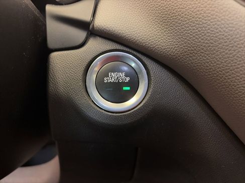 Used 2018 Chevrolet Equinox LS w/ LPO, Blackout Package AWD/4WD image 30