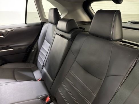 Used 2022 Toyota RAV4 Limited AWD/4WD image 7