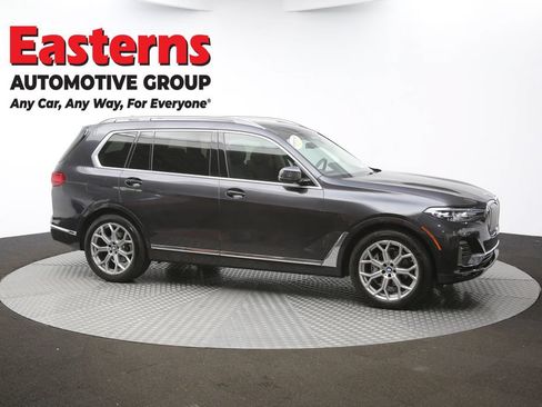 Used 2022 BMW X7 xDrive40i w/ Premium Package AWD/4WD image 47
