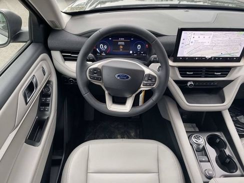 New 2026 Ford Explorer Active w/ Active Comfort Package RWD image 10