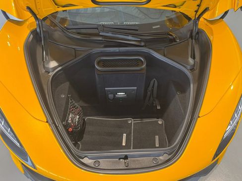 Used 2019 McLaren 720S image 25