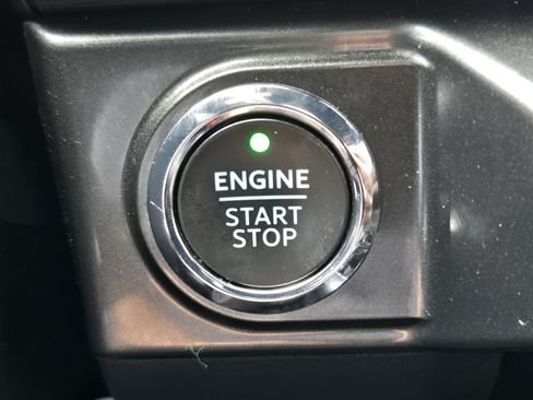 Used 2022 Ford F150 XLT w/ Equipment Group 302A High image 16