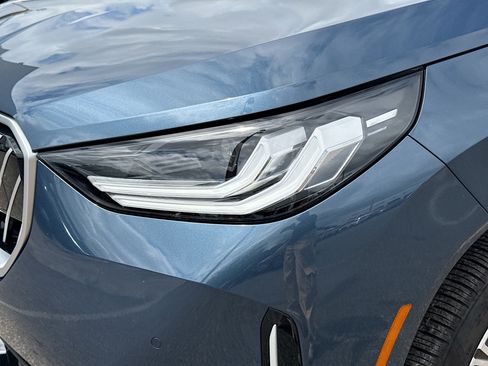 Used 2025 BMW X3 xDrive30i image 9