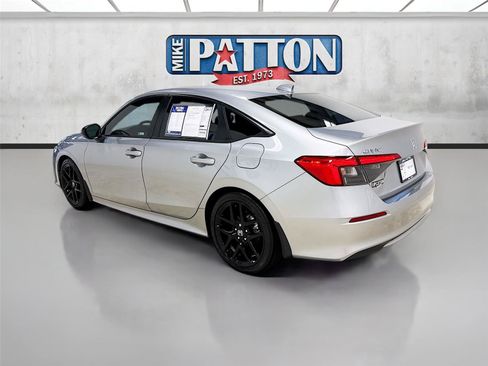 Used 2024 Honda Civic Sport image 5