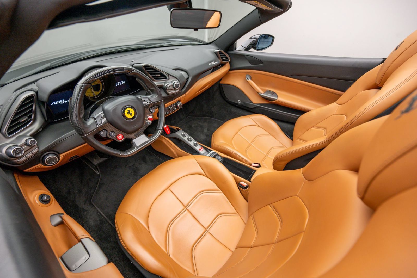 Used 2017 Ferrari 488 Spider RWD image 17