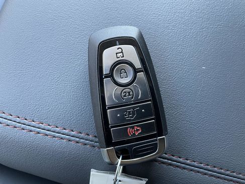 New 2026 Ford Explorer Active w/ Active Comfort Package RWD image 27