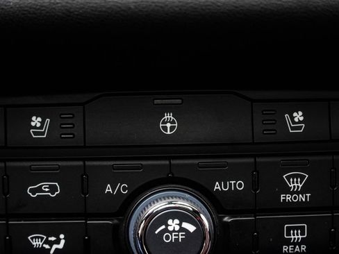 Used 2023 Dodge Durango GT AWD/4WD image 27