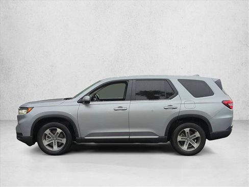 Used 2024 Honda Pilot EX-L image 8