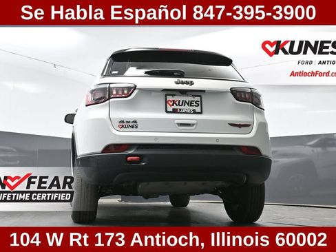 Used 2025 Jeep Compass Trailhawk AWD/4WD image 52