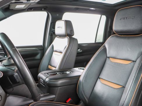 Used 2023 GMC Yukon XL AT4 image 27