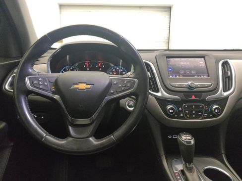 Used 2020 Chevrolet Equinox LT FWD image 22