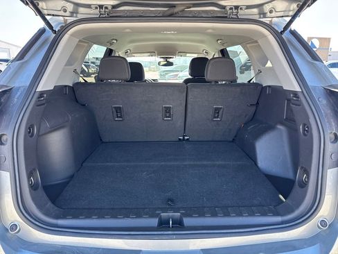 Used 2024 GMC Terrain SLE image 6