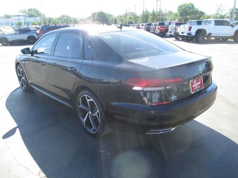 Used 2020 Volkswagen Passat 2.0T R-Line FWD image 8