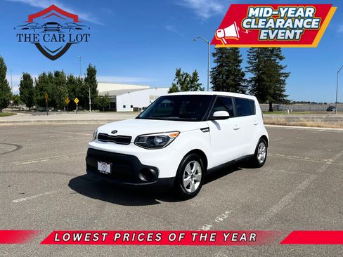 Used 2017 Kia Soul FWD image 1