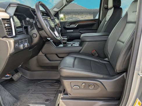 Used 2024 GMC Sierra 1500 Denali AWD/4WD image 5