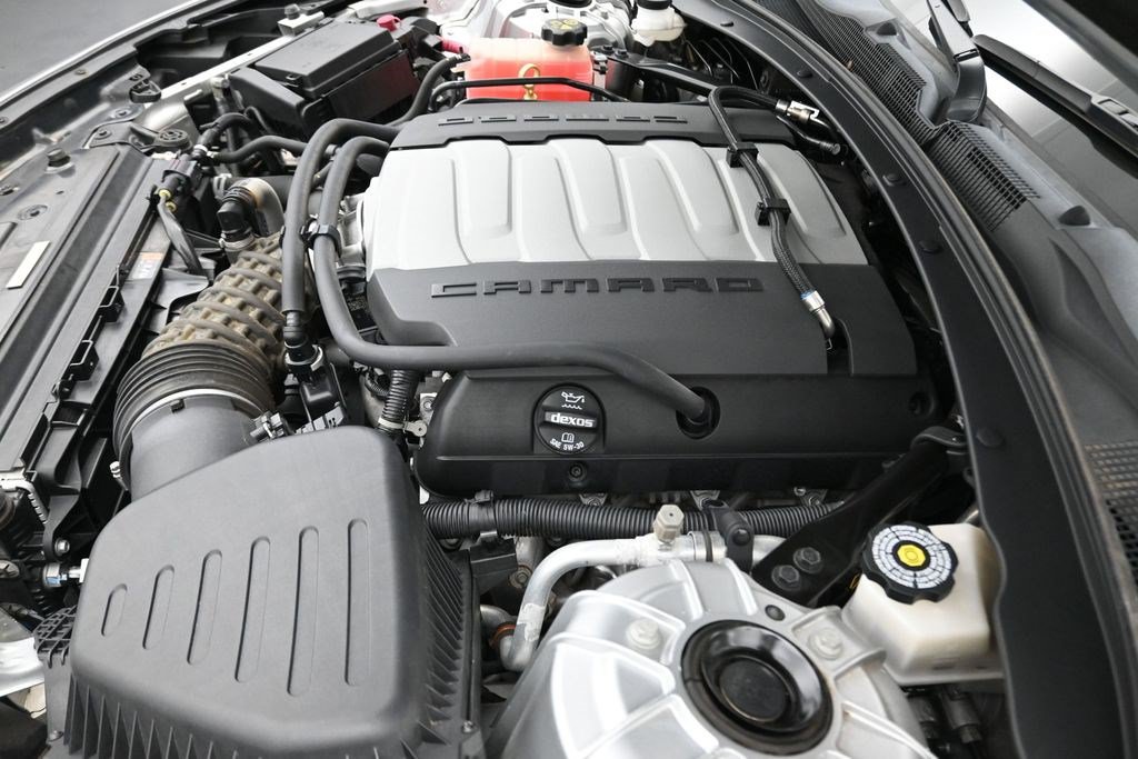 Used 2018 Chevrolet Camaro SS RWD image 19