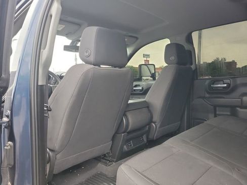 Used 2022 Chevrolet Silverado 2500 Custom w/ Custom Value Package AWD/4WD image 10