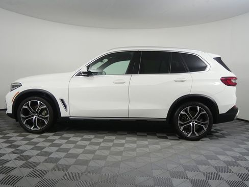 Certified 2022 BMW X5 sDrive40i w/ Premium Package image 6