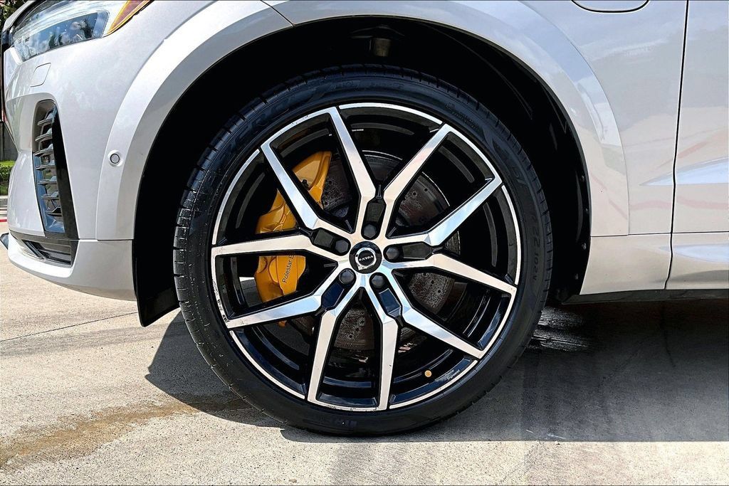 Certified 2023 Volvo XC60 T8 Polestar AWD/4WD image 11
