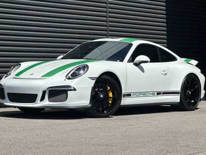 Certified 2016 Porsche 911 R