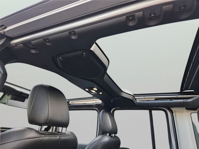 Used 2021 Jeep Wrangler Unlimited Rubicon AWD/4WD image 15