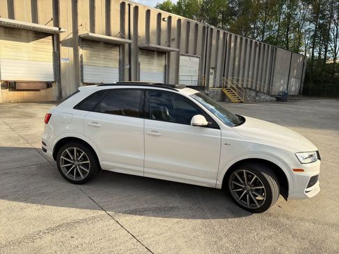 Used 2018 Audi Q3 2.0T Premium Plus w/ Premium Plus Package image 12